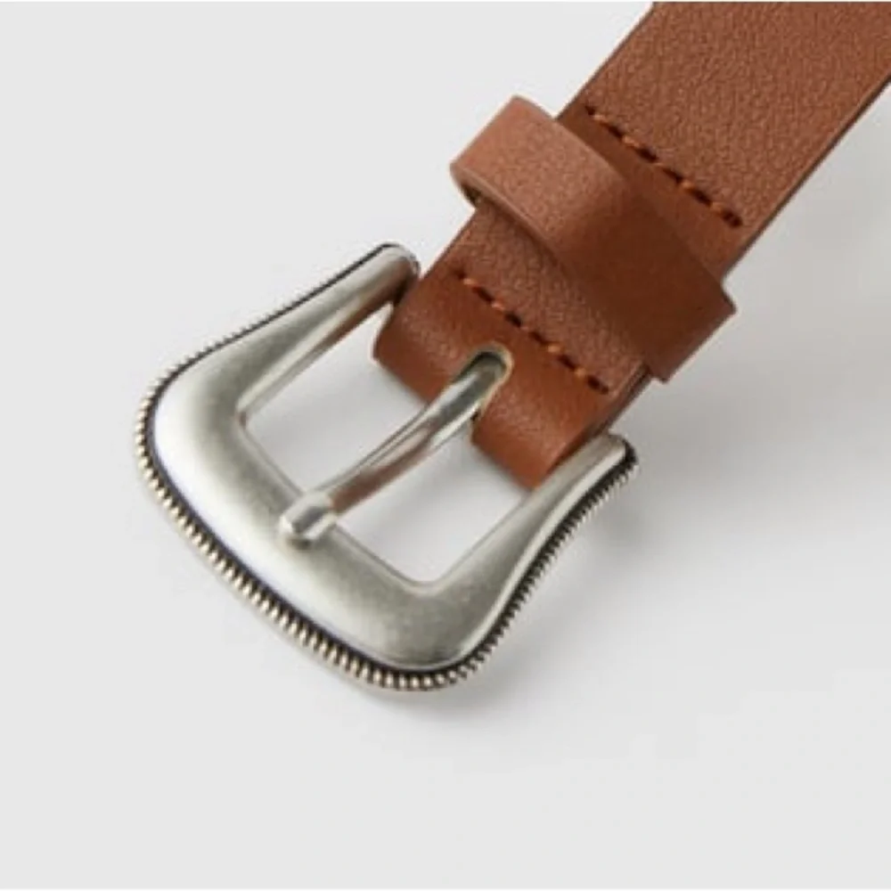 NWT. Zara Kids Light Brown Faux Leather Belt with Buckle Appliqué Size 3-6 years